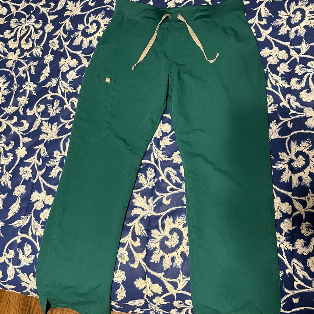 Figs Hunter Green Kades